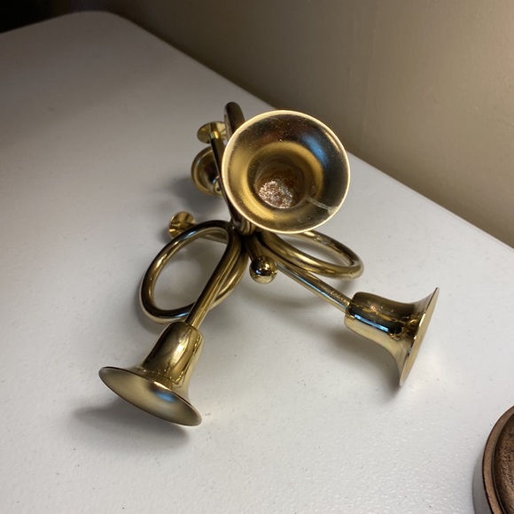 Brass Triple Horn Candlestick Holder - Picture 4 of 8